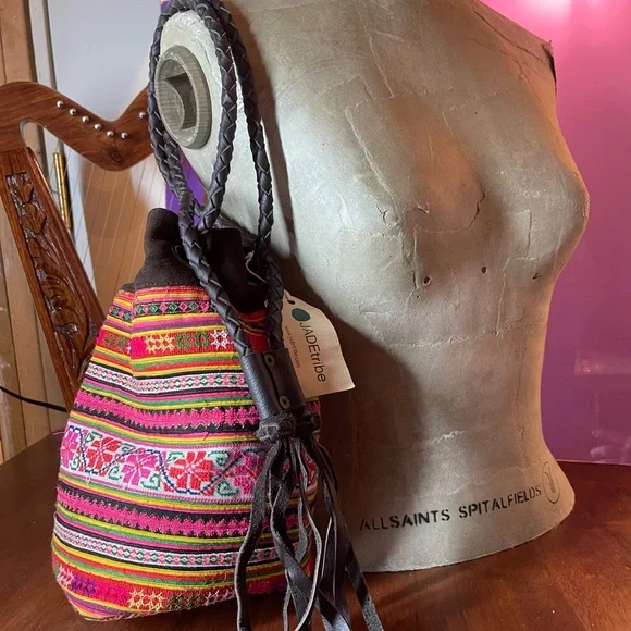 Anthropologie Jadetribe Bucket Festival bag NWT Eliz Vegan Boho Handmade Rare OM - Picture 3 of 15